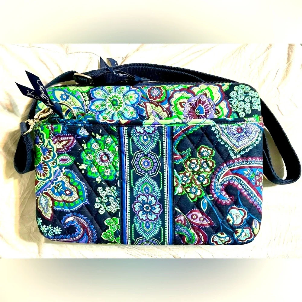 VERA BRADLEY hard shell lap top/tablet navy floral carrying case size11x8 excond